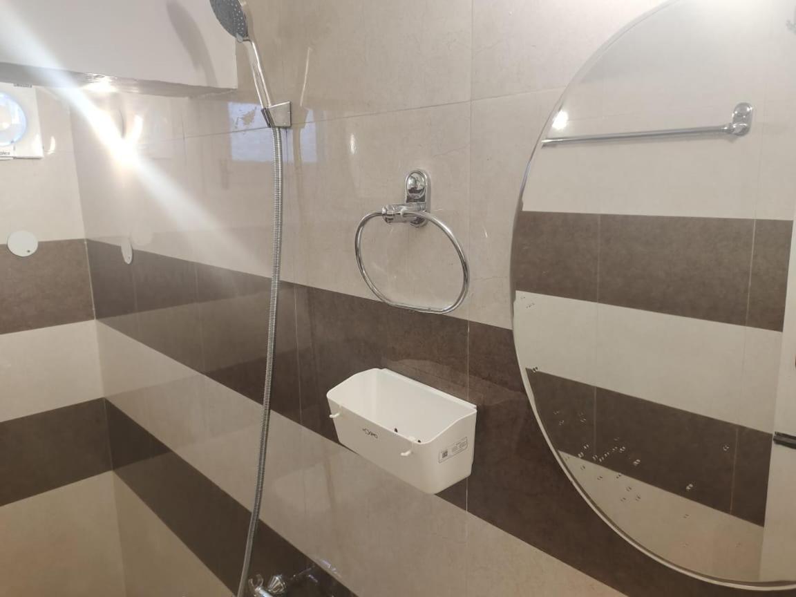 Farsal Villa Srīnagar Екстериор снимка