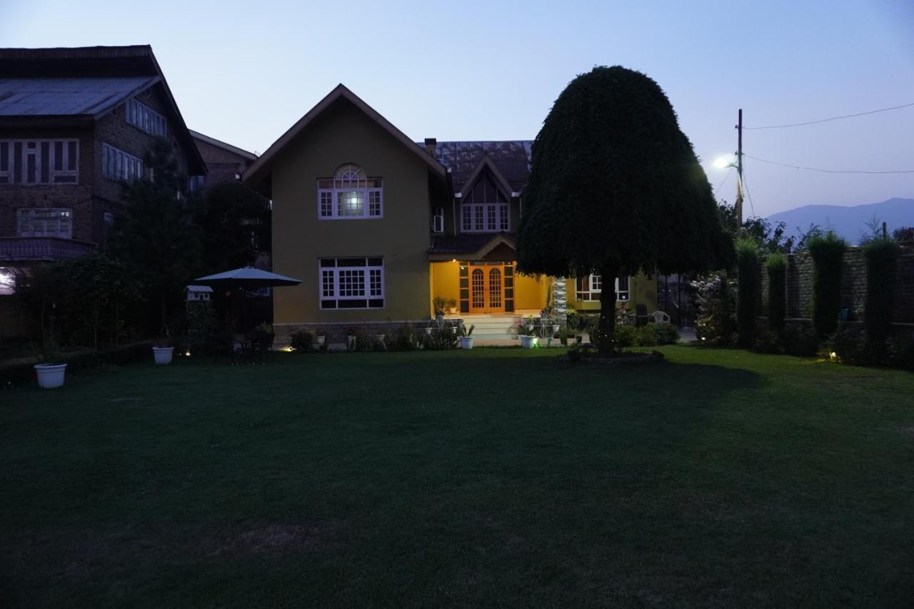 Farsal Villa Srīnagar Екстериор снимка