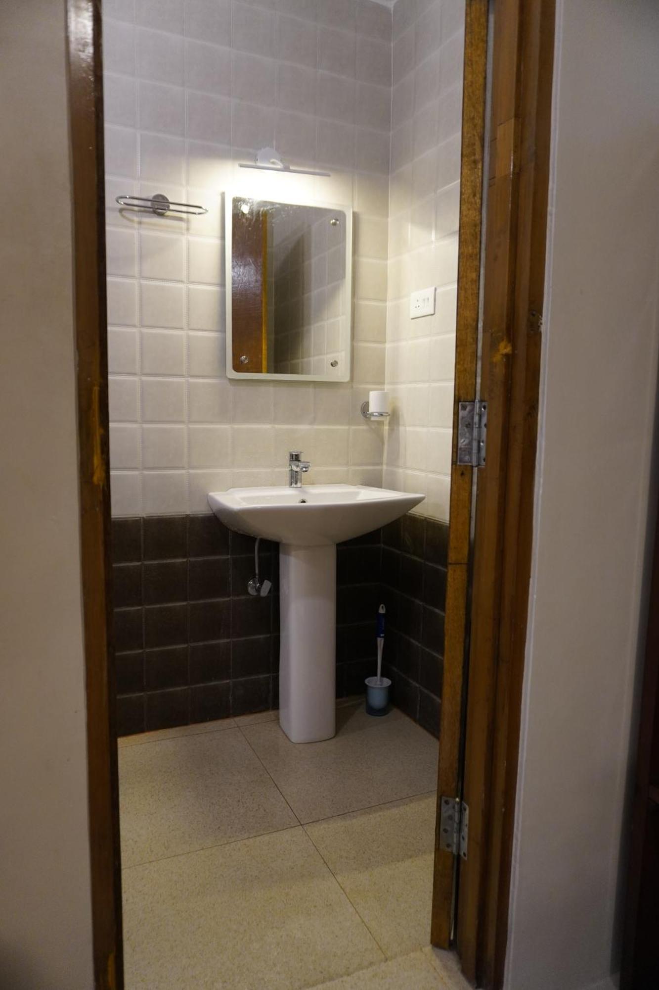 Farsal Villa Srīnagar Екстериор снимка