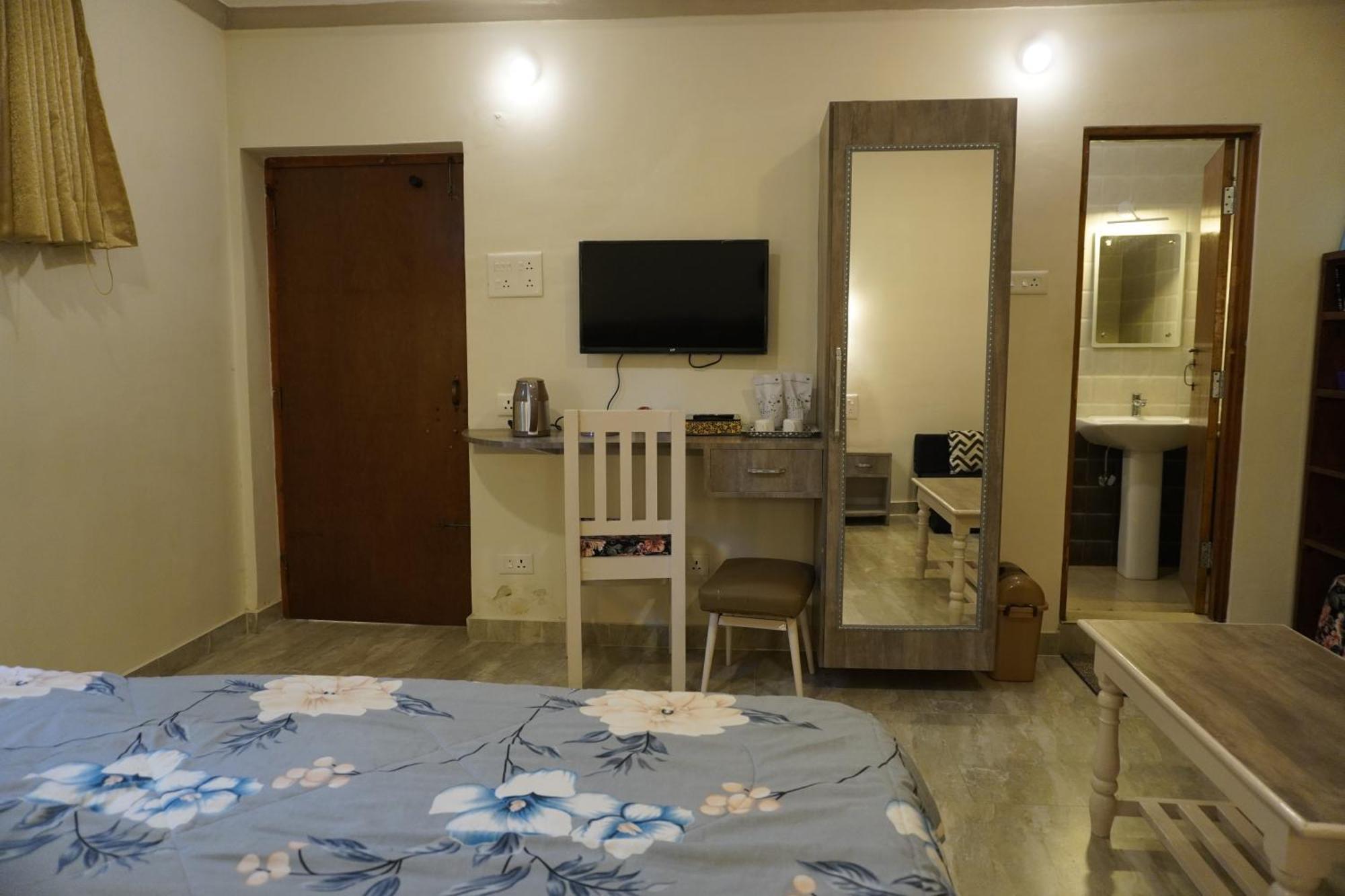 Farsal Villa Srīnagar Екстериор снимка