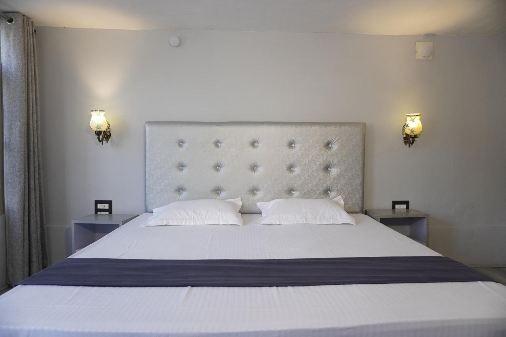 Farsal Villa Srīnagar Екстериор снимка